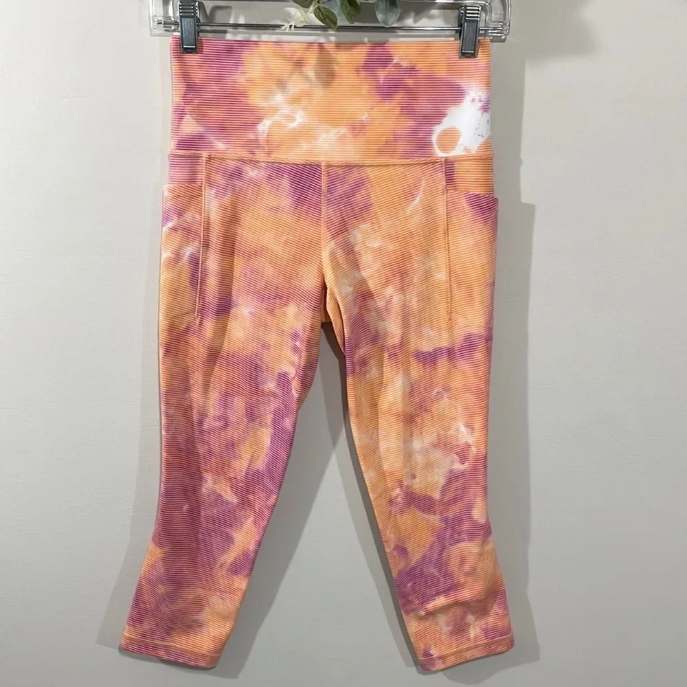 NWOT Athleta Salutation Stash Pocket II Capri Orange and Pink Tie Dye Yoga S